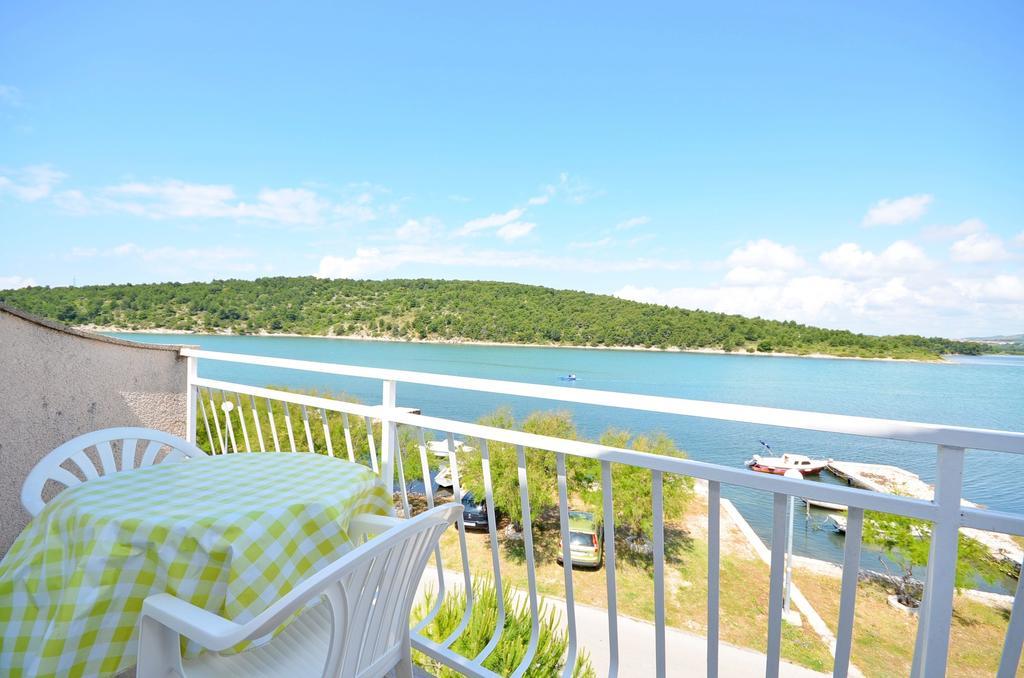 Apartments Vila Punta Jadrtovac Екстер'єр фото