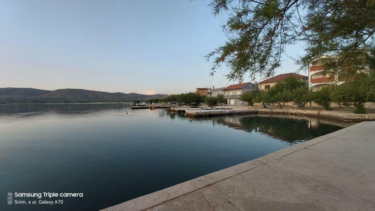 Apartments Vila Punta Jadrtovac Екстер'єр фото